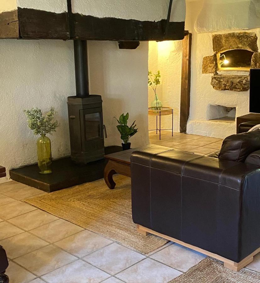 Spacious 1 Bed Home With Shared Pool Champagnac-la-Riviere Экстерьер фото